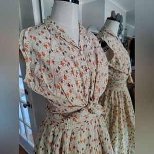Size M: 50s Novelty Print Skirt & Top set, Vintage Japanese Lantern Pinup Dress